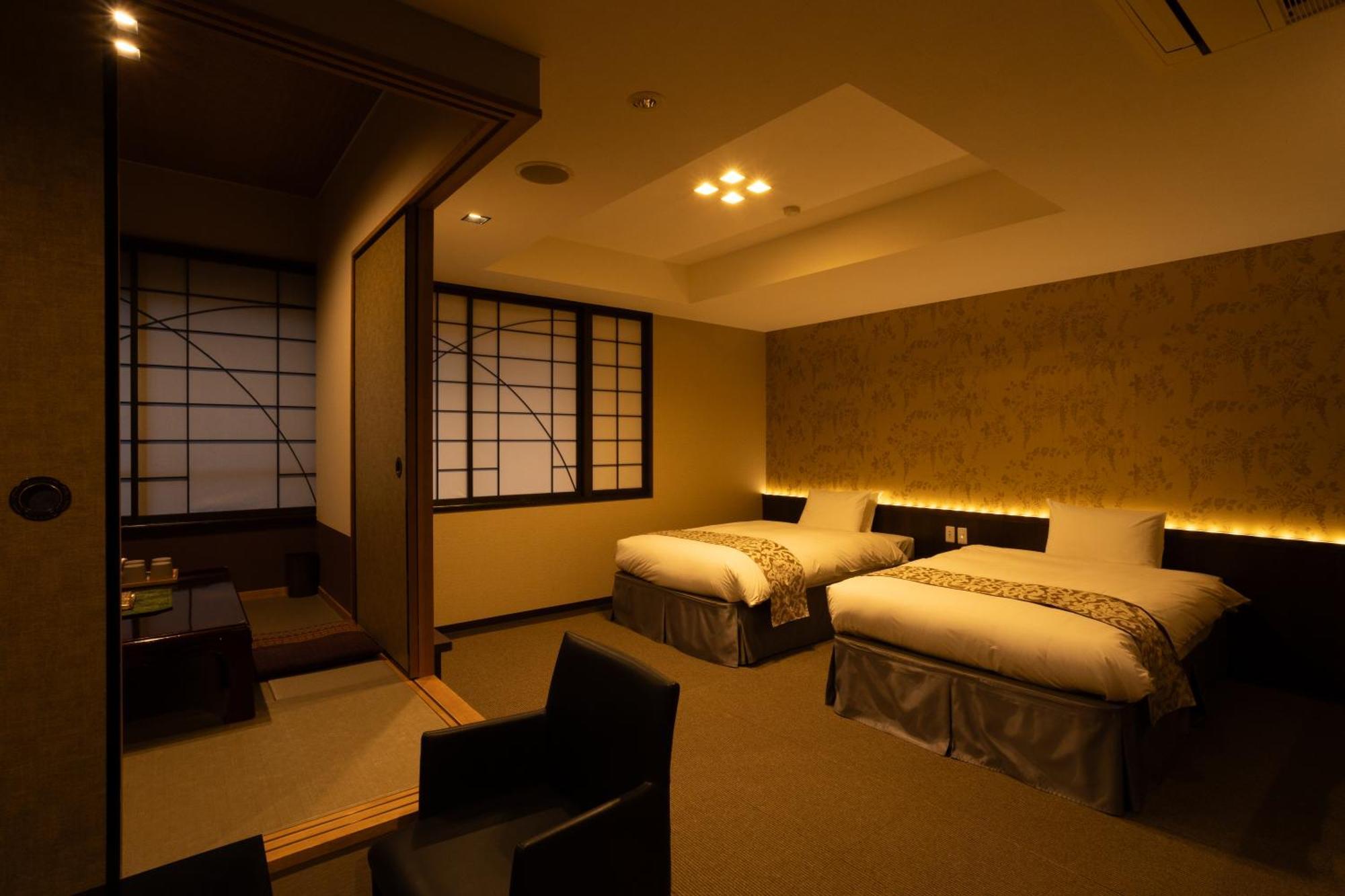 Kikunoya Hotel Hatsukaichi Exterior photo