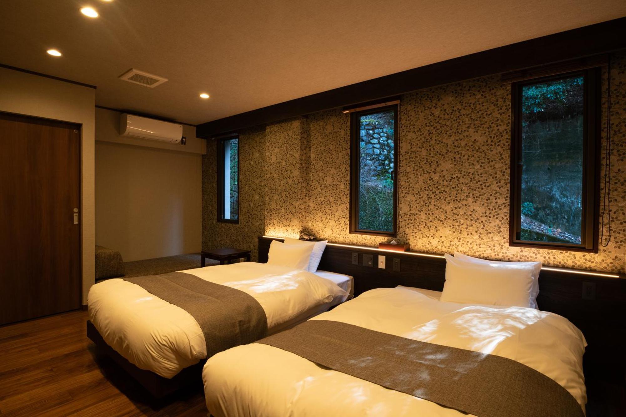 Kikunoya Hotel Hatsukaichi Exterior photo