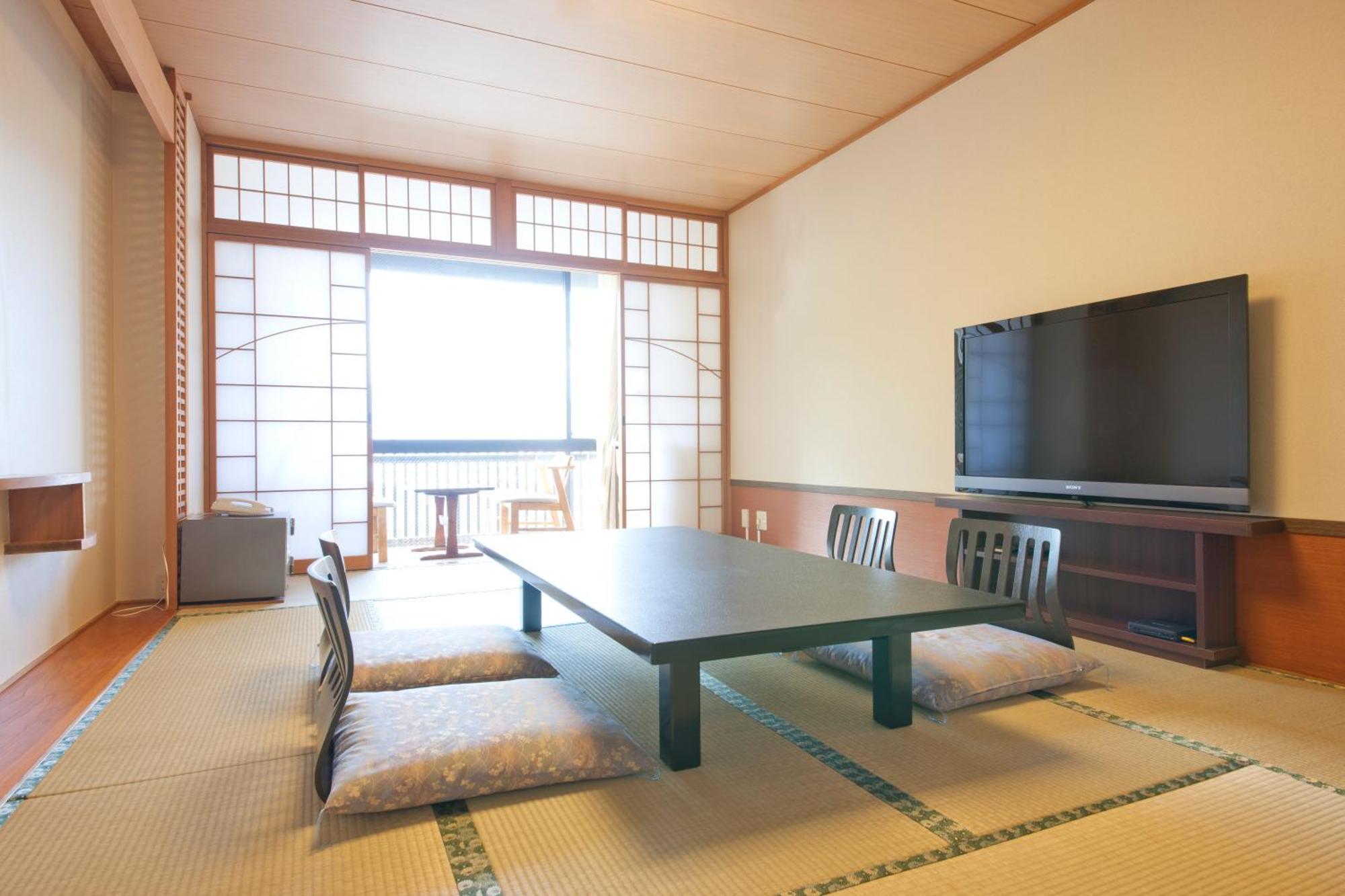 Kikunoya Hotel Hatsukaichi Exterior photo
